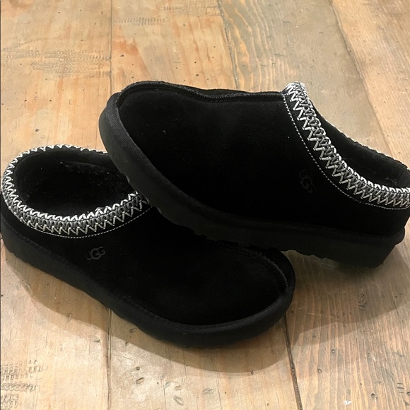 UGG Black Tasman Slippers - Picture 3 of 3